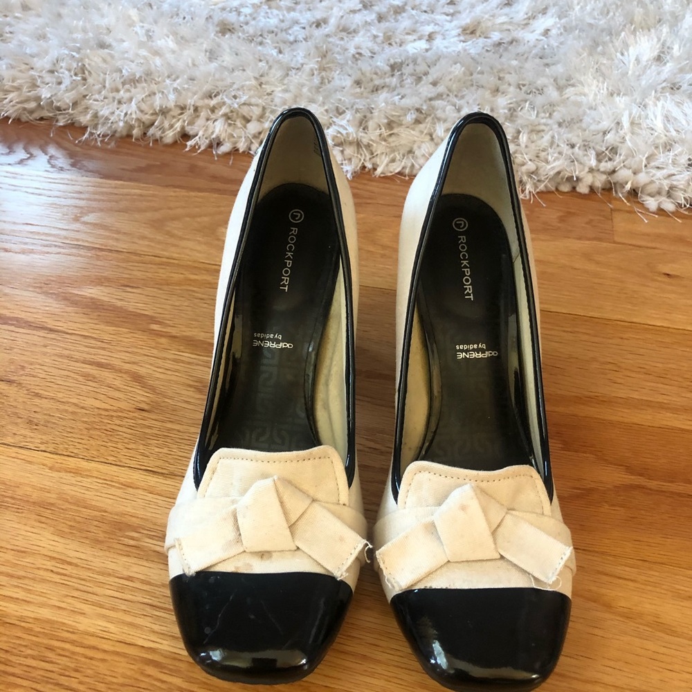 Pumps - Picture 2 of 3